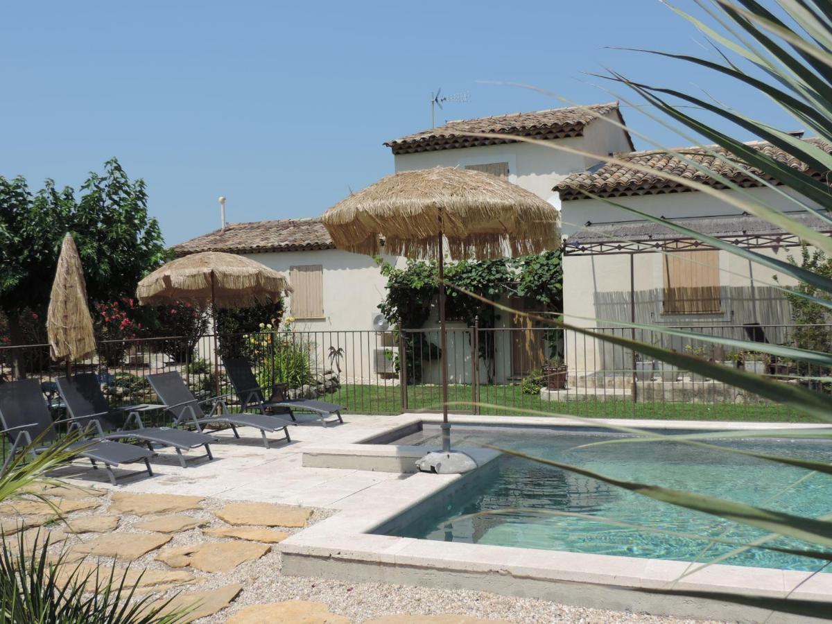 Le Fare Tchanque Alpilles Luberon Parking Gratuit Sur Place Villa Cavaillon Exterior photo